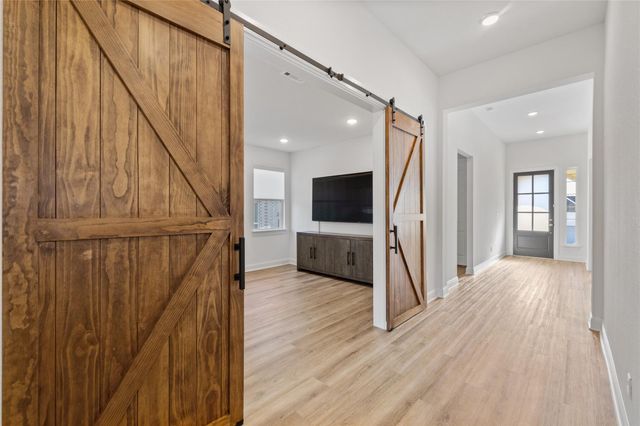 433 Running Bird RD, Austin, TX 78737