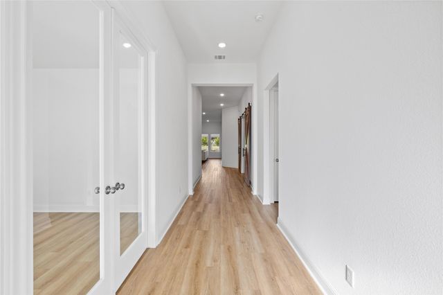 433 Running Bird RD, Austin, TX 78737