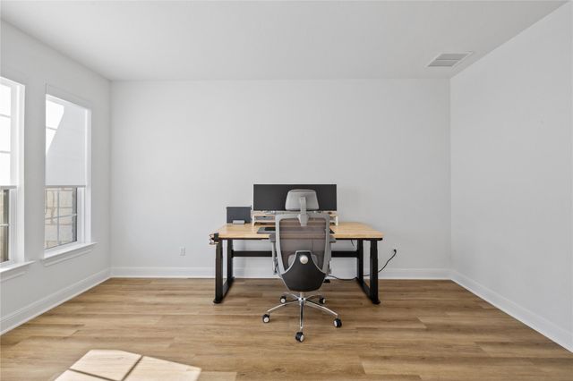 433 Running Bird RD, Austin, TX 78737