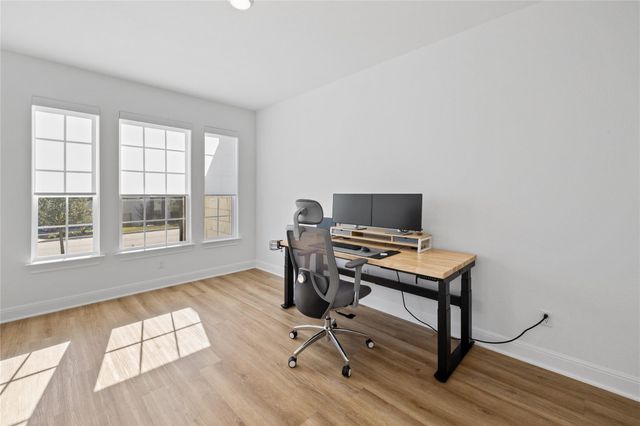 433 Running Bird RD, Austin, TX 78737