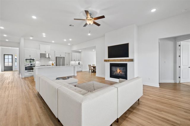 433 Running Bird RD, Austin, TX 78737