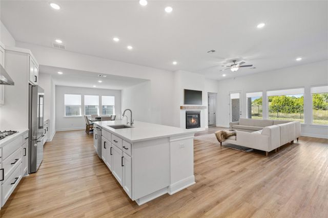 433 Running Bird RD, Austin, TX 78737