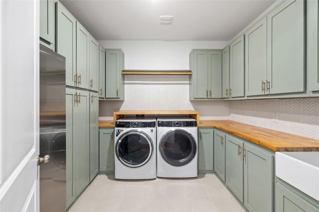 433 Running Bird RD, Austin, TX 78737