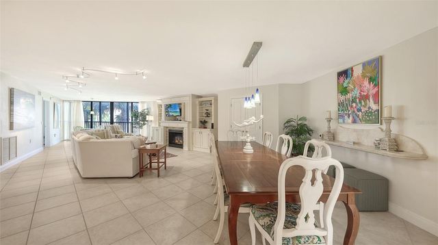 5880 MIDNIGHT PASS ROAD 307, Sarasota, FL 34242