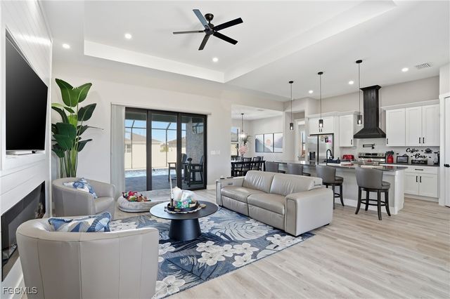 3911 NW 40TH TER, Cape Coral, FL 33993