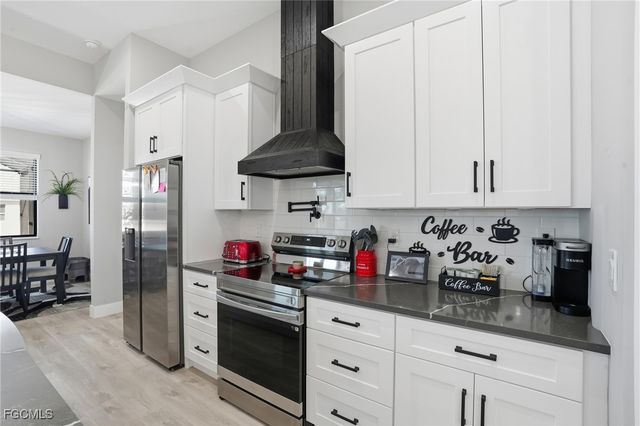 3911 NW 40TH TER, Cape Coral, FL 33993