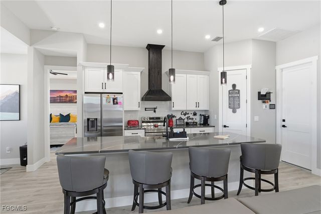 3911 NW 40TH TER, Cape Coral, FL 33993