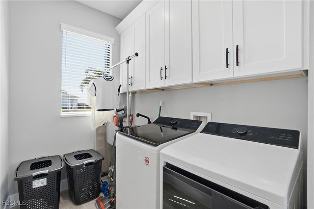 3911 NW 40TH TER, Cape Coral, FL 33993