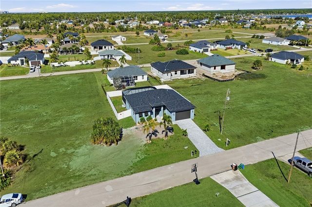 3911 NW 40TH TER, Cape Coral, FL 33993