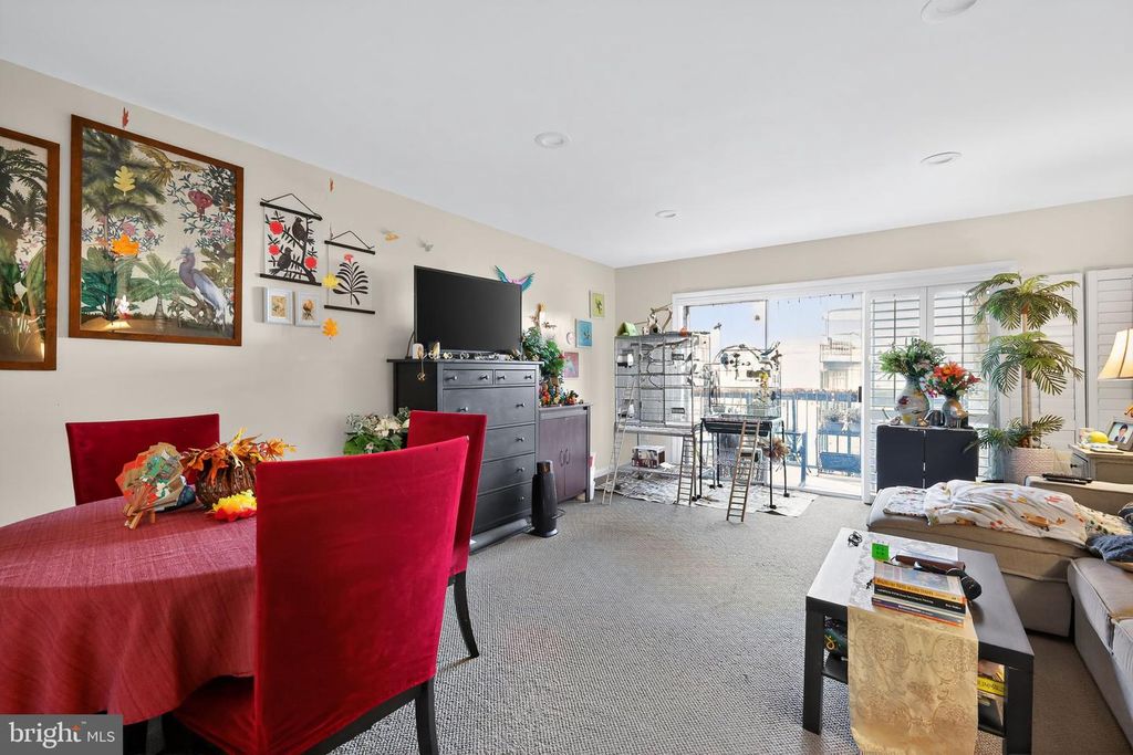 Image 12 of property listing at 7400 LAKEVIEW DR #N203, Bethesda, MD 20817