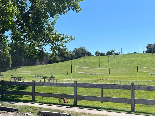 5880 Forest View Road C, Lisle, IL 60532