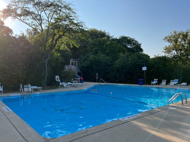 5880 Forest View Road C, Lisle, IL 60532