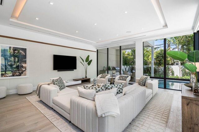 514 NE 7th Avenue, Delray Beach, FL 33483