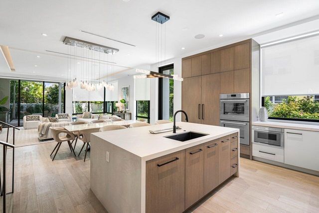 514 NE 7th Avenue, Delray Beach, FL 33483