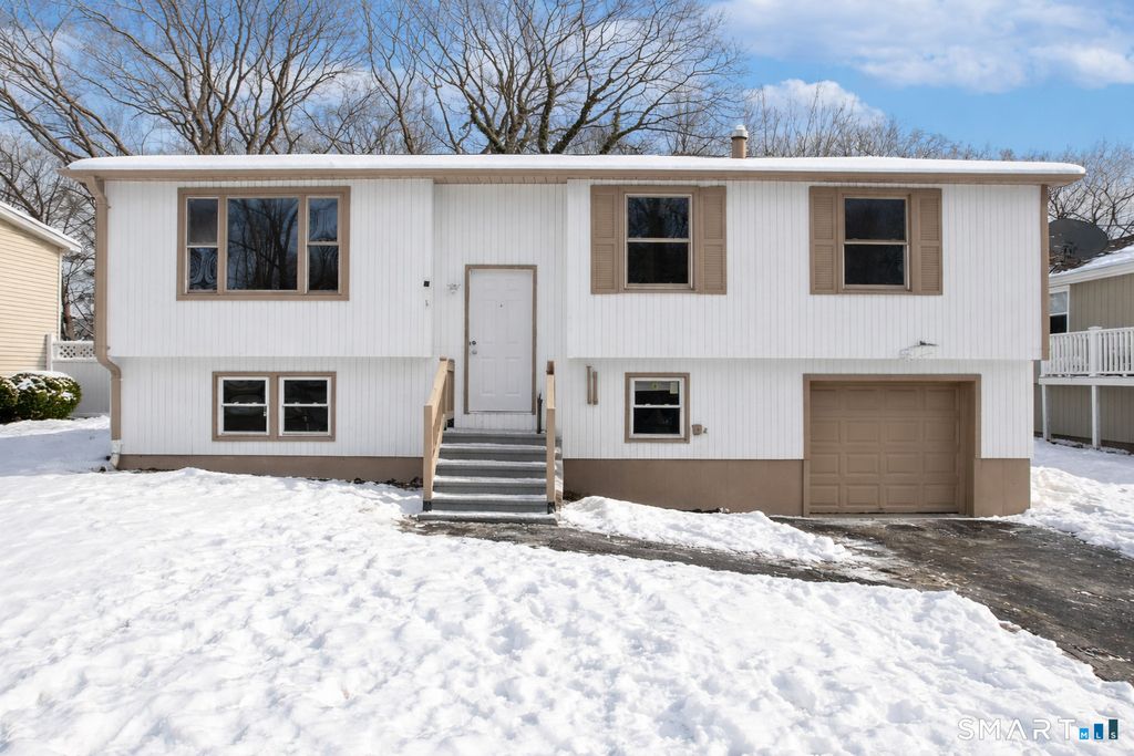 70 Coleman Street, West Haven, CT 06516