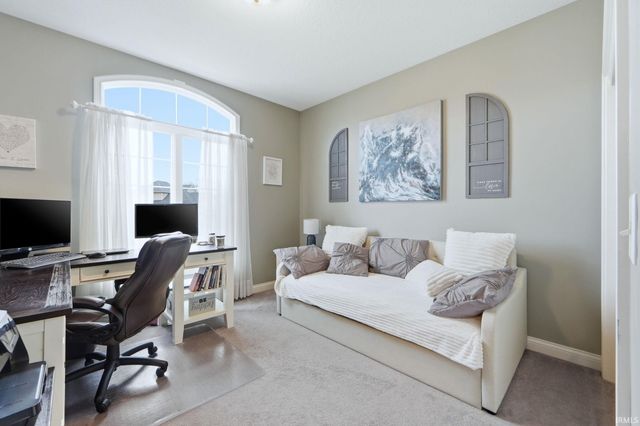 7228 Evansbrook Drive, Fort Wayne, IN 46835