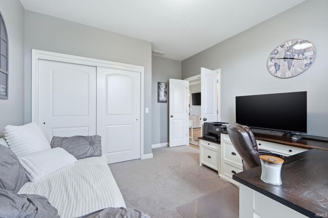 7228 Evansbrook Drive, Fort Wayne, IN 46835