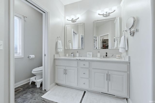 7228 Evansbrook Drive, Fort Wayne, IN 46835