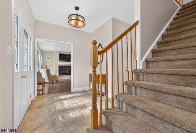 6 Pinewood Rd, Holland Twp., NJ 08848