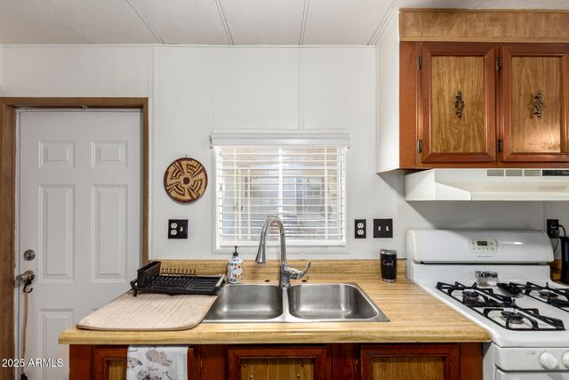 2650 W UNION HILLS Drive 370, Phoenix, AZ 85027