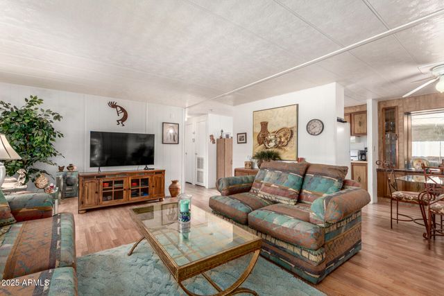 2650 W UNION HILLS Drive 370, Phoenix, AZ 85027