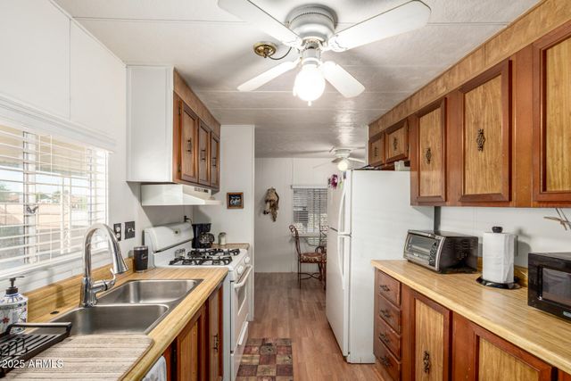 2650 W UNION HILLS Drive 370, Phoenix, AZ 85027