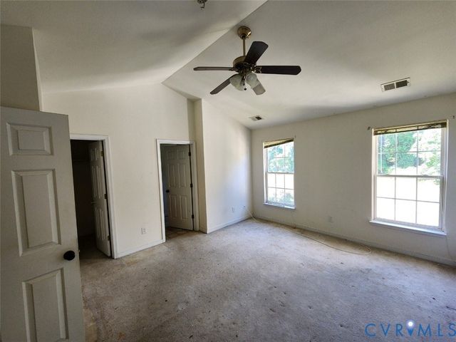 451 Hollybrook Ridge Ln, Henrico, VA 23223