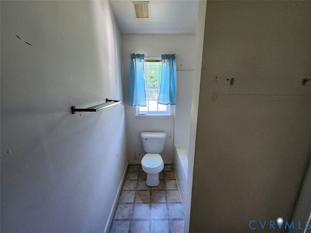 451 Hollybrook Ridge Ln, Henrico, VA 23223