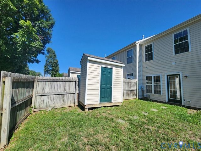 451 Hollybrook Ridge Ln, Henrico, VA 23223