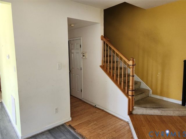 451 Hollybrook Ridge Ln, Henrico, VA 23223
