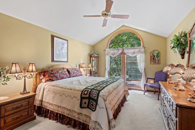 2606 Club Court, Valparaiso, IN 46383