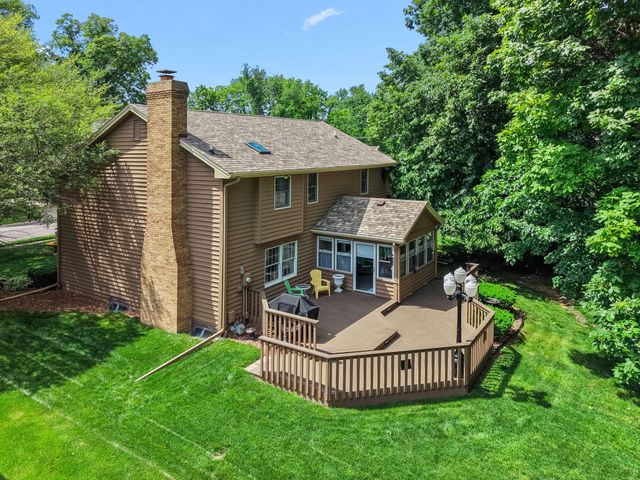 2606 Club Court, Valparaiso, IN 46383