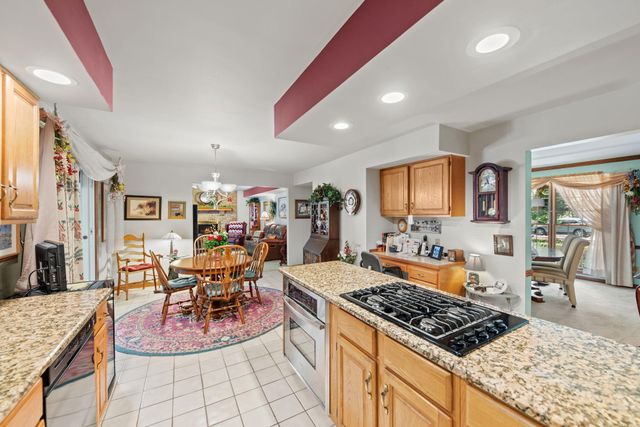 2606 Club Court, Valparaiso, IN 46383