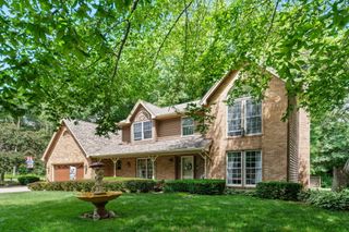 2606 Club Court, Valparaiso, IN 46383