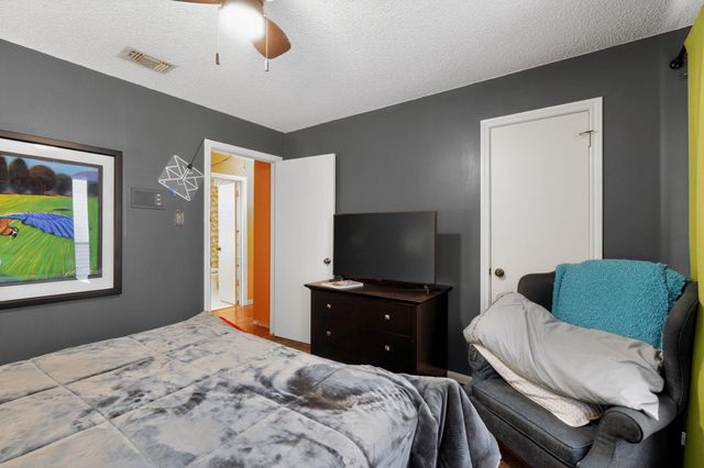 7815 Hummingbird Street, Houston, TX 77071