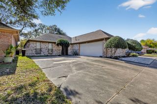 7815 Hummingbird Street, Houston, TX 77071