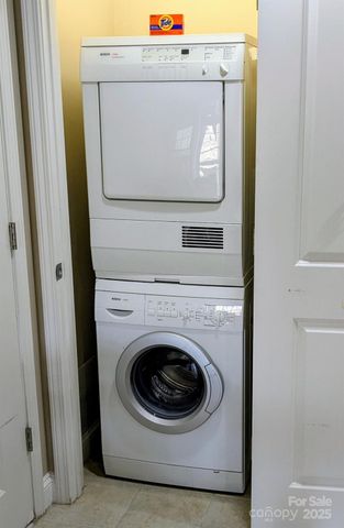 332 Bowling Park Road, Asheville, NC 28803