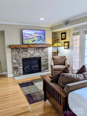 332 Bowling Park Road, Asheville, NC 28803