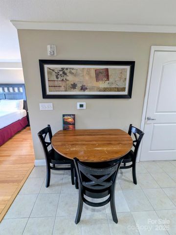 332 Bowling Park Road, Asheville, NC 28803