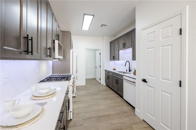 540 West Horizon Ridge Parkway 6201, Henderson, NV 89012