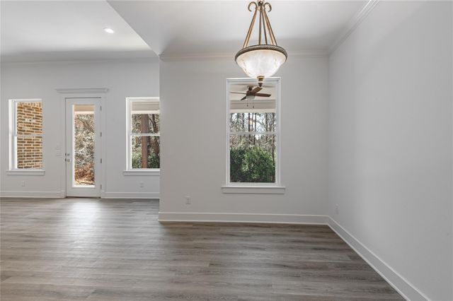 825 Village Gate Circle, Nacogdoches, TX 75961