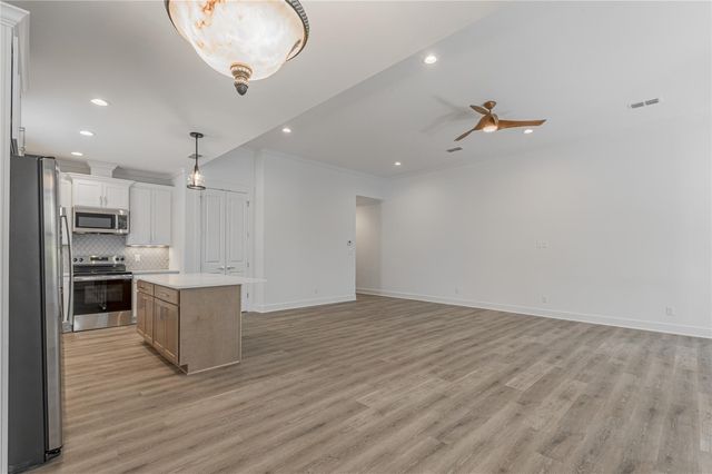 825 Village Gate Circle, Nacogdoches, TX 75961