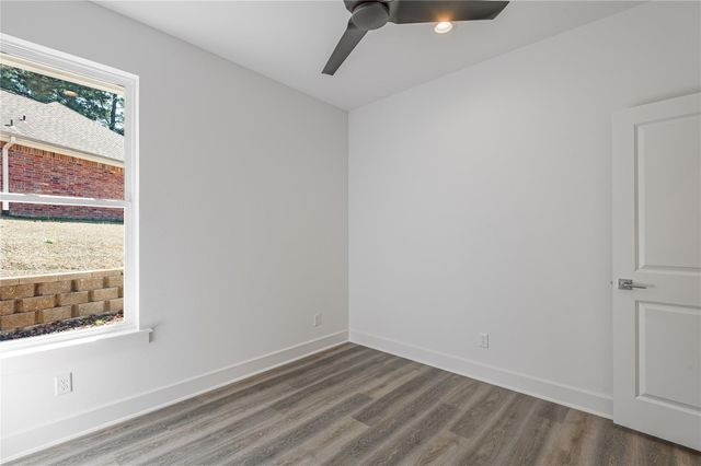 825 Village Gate Circle, Nacogdoches, TX 75961