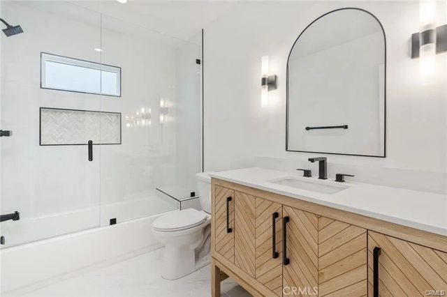 19851 Bassett Street, Winnetka, CA 91306