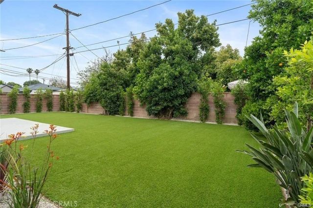 19851 Bassett Street, Winnetka, CA 91306