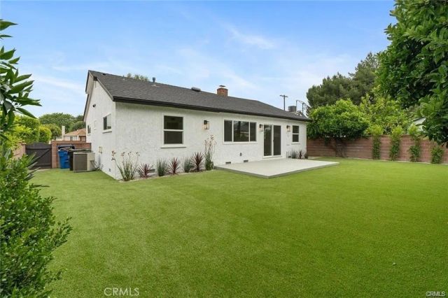 19851 Bassett Street, Winnetka, CA 91306