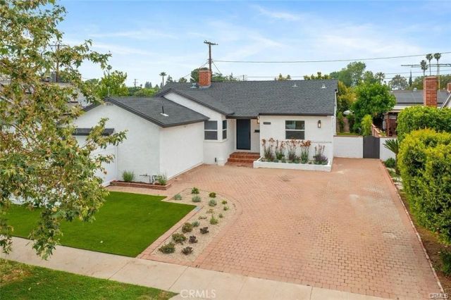 19851 Bassett Street, Winnetka, CA 91306