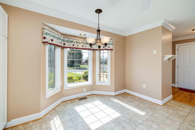 615 KESTREL CT, Woodstock, VA 22664