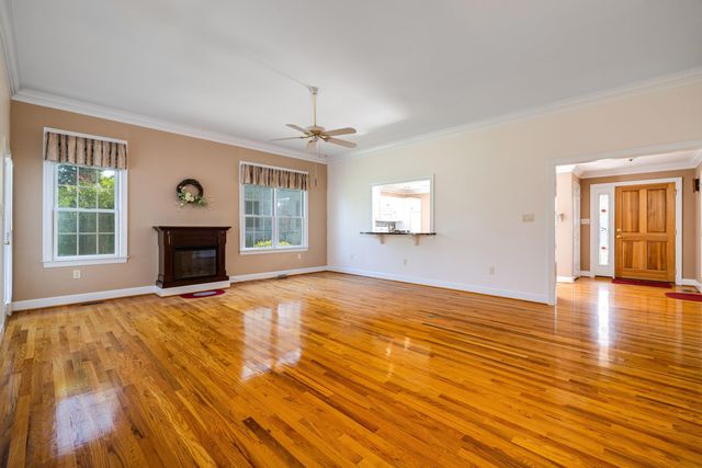 615 KESTREL CT, Woodstock, VA 22664