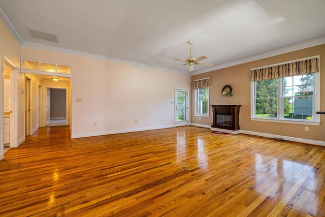 615 KESTREL CT, Woodstock, VA 22664